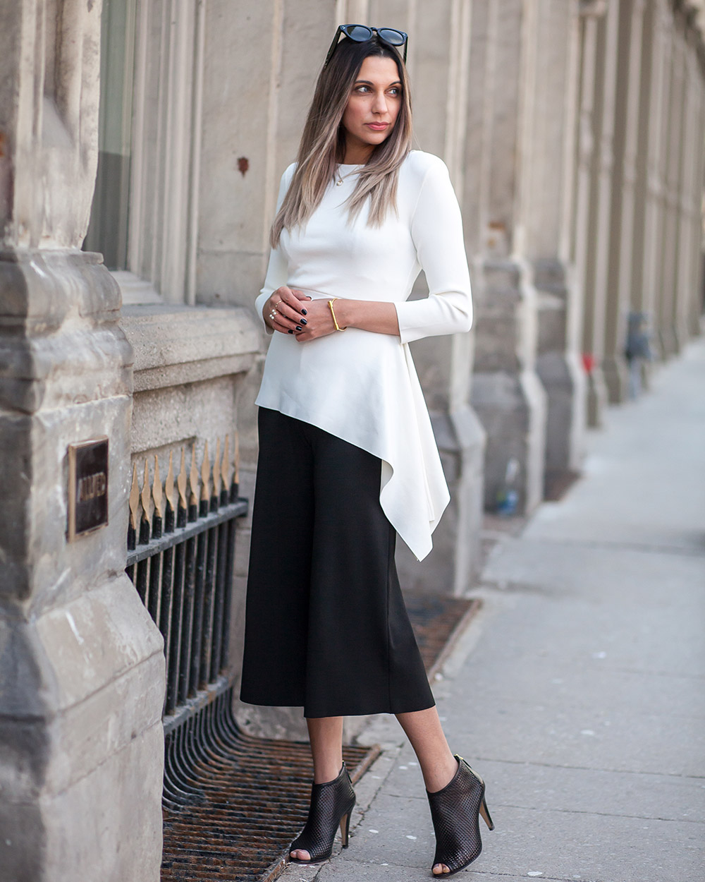 Zara, How to style black and white, Chic in monochrome, Style blogger, influencer in style, Loosing pregnancy weight